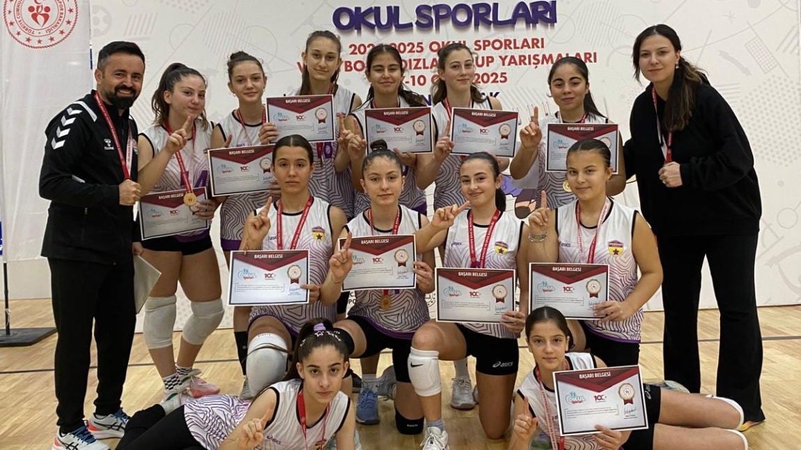 Yıldız Kız Voleybol Takımımız Türkiye Yarı Finaline Yükseldi